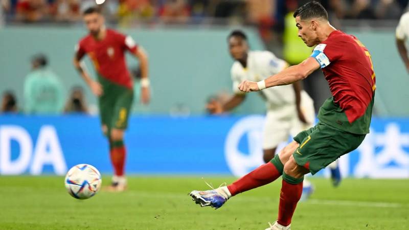 Đá Penalty Là Gì? Quy Định, Chiến Thuật Và Tâm Lý Khi Thực Hiện 4 Vượt áp lực: nghệ thuật làm chủ tâm lý